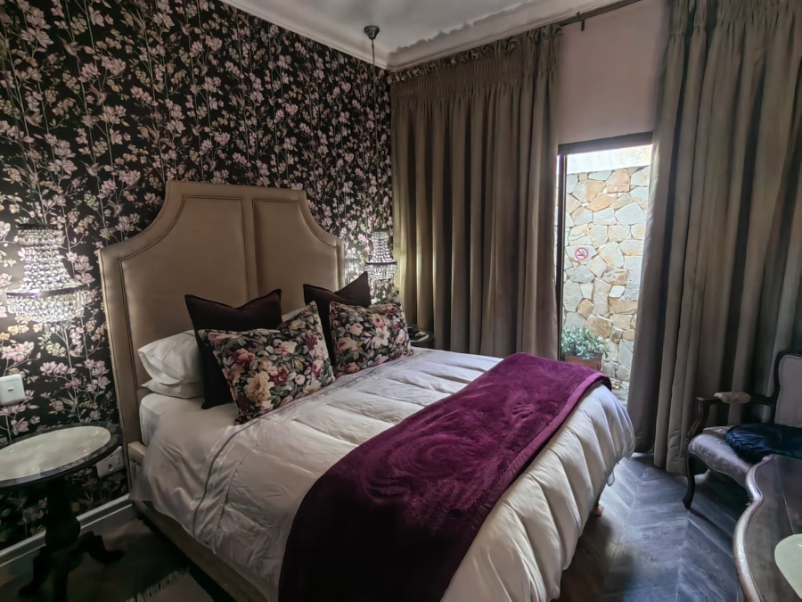 5 Bedroom Property for Sale in Parys Free State